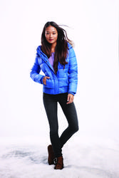 9940724_AE_Outfitters_Holiday_2011_LookBook_8.jpg